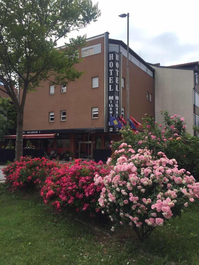 Hotel Millenium2 Prizren Bagian luar foto