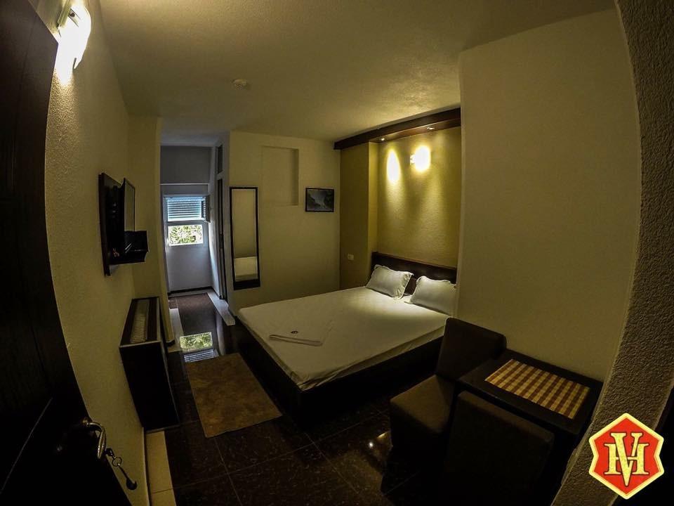 Hotel Millenium2 Prizren Bagian luar foto