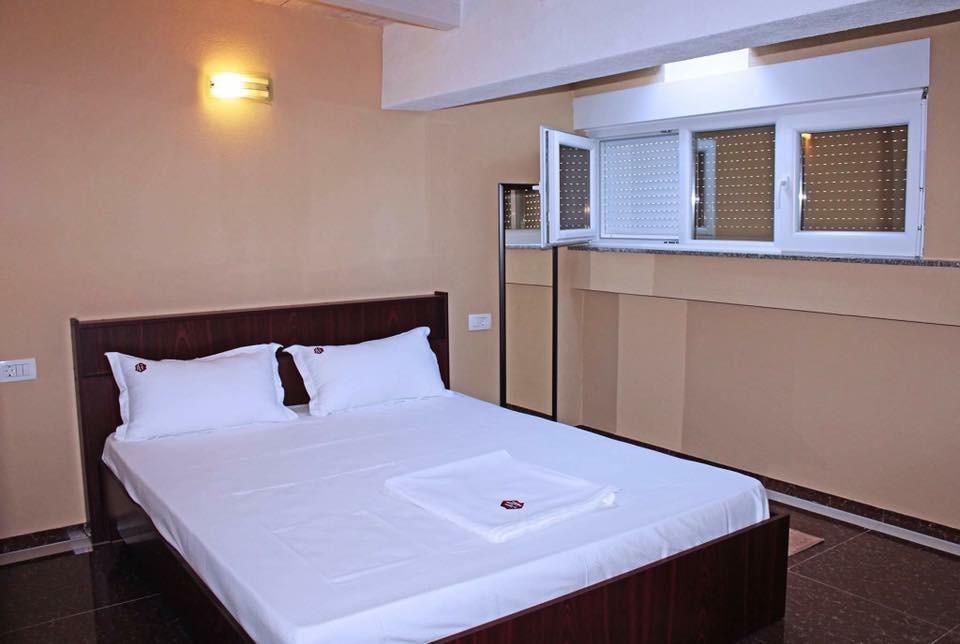 Hotel Millenium2 Prizren Bagian luar foto
