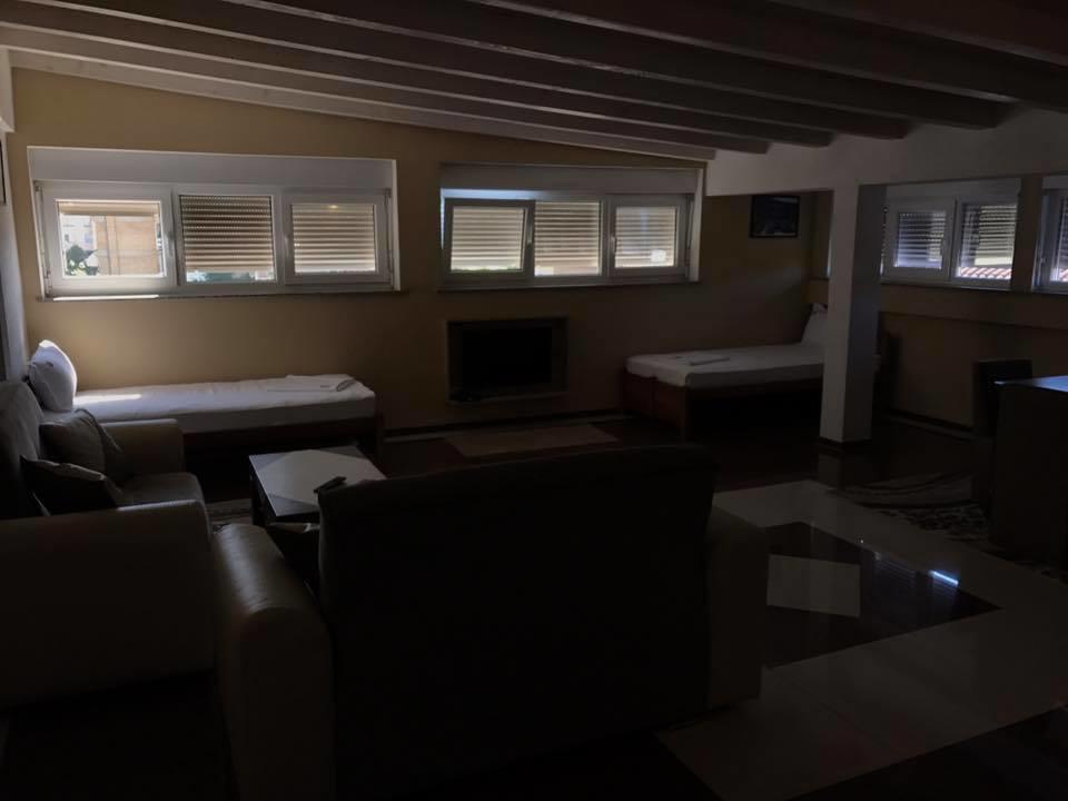 Hotel Millenium2 Prizren Bagian luar foto