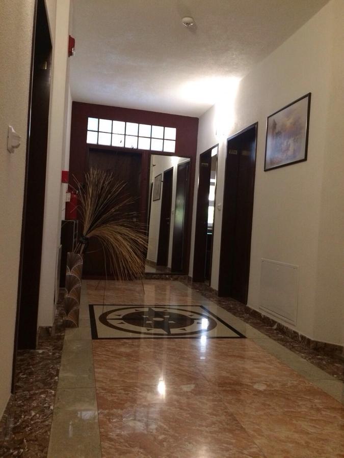Hotel Millenium2 Prizren Bagian luar foto
