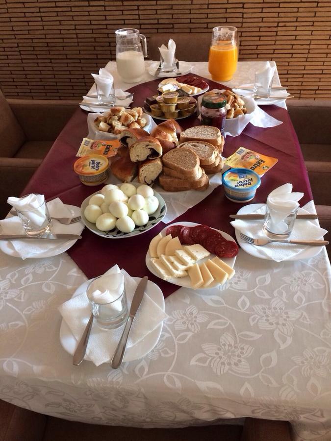 Hotel Millenium2 Prizren Bagian luar foto