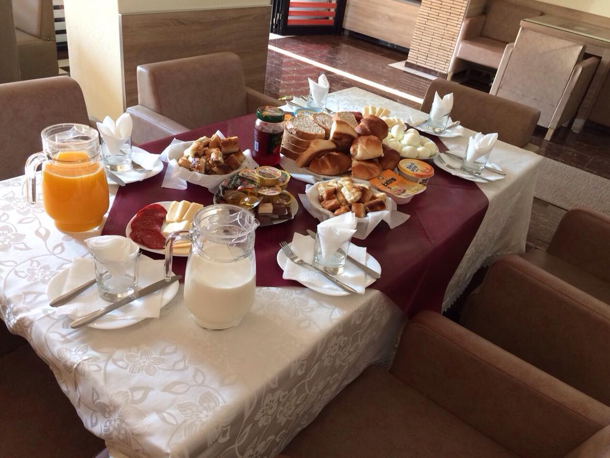 Hotel Millenium2 Prizren Bagian luar foto
